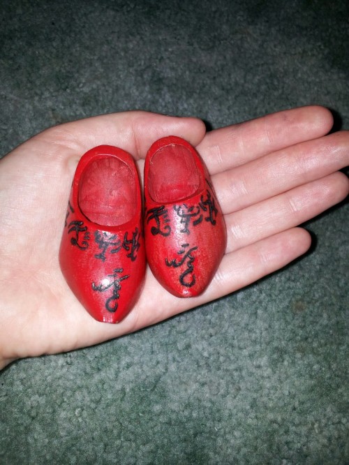 miniature_warded_clogs_by_spookysculpter-d5zfg88